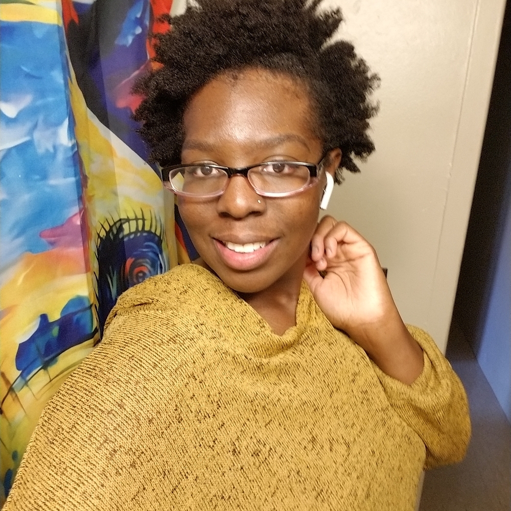 Meet your Posher, Angelica